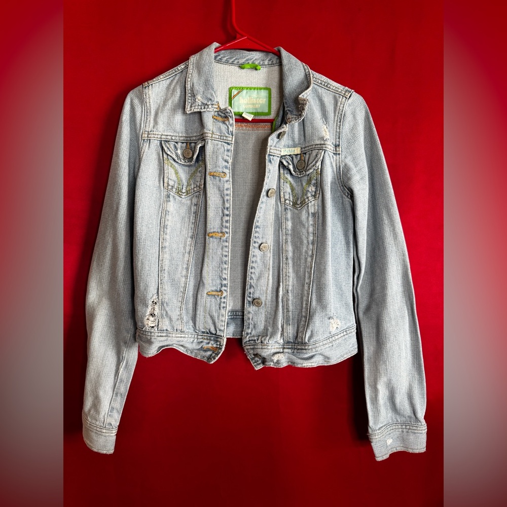 #376-Hollister Light Blue Distressed Denim Crop Jacket Size Medium